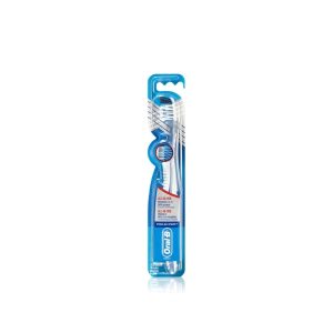 ORAL B PRO EXPERT TOOTH BRUSH